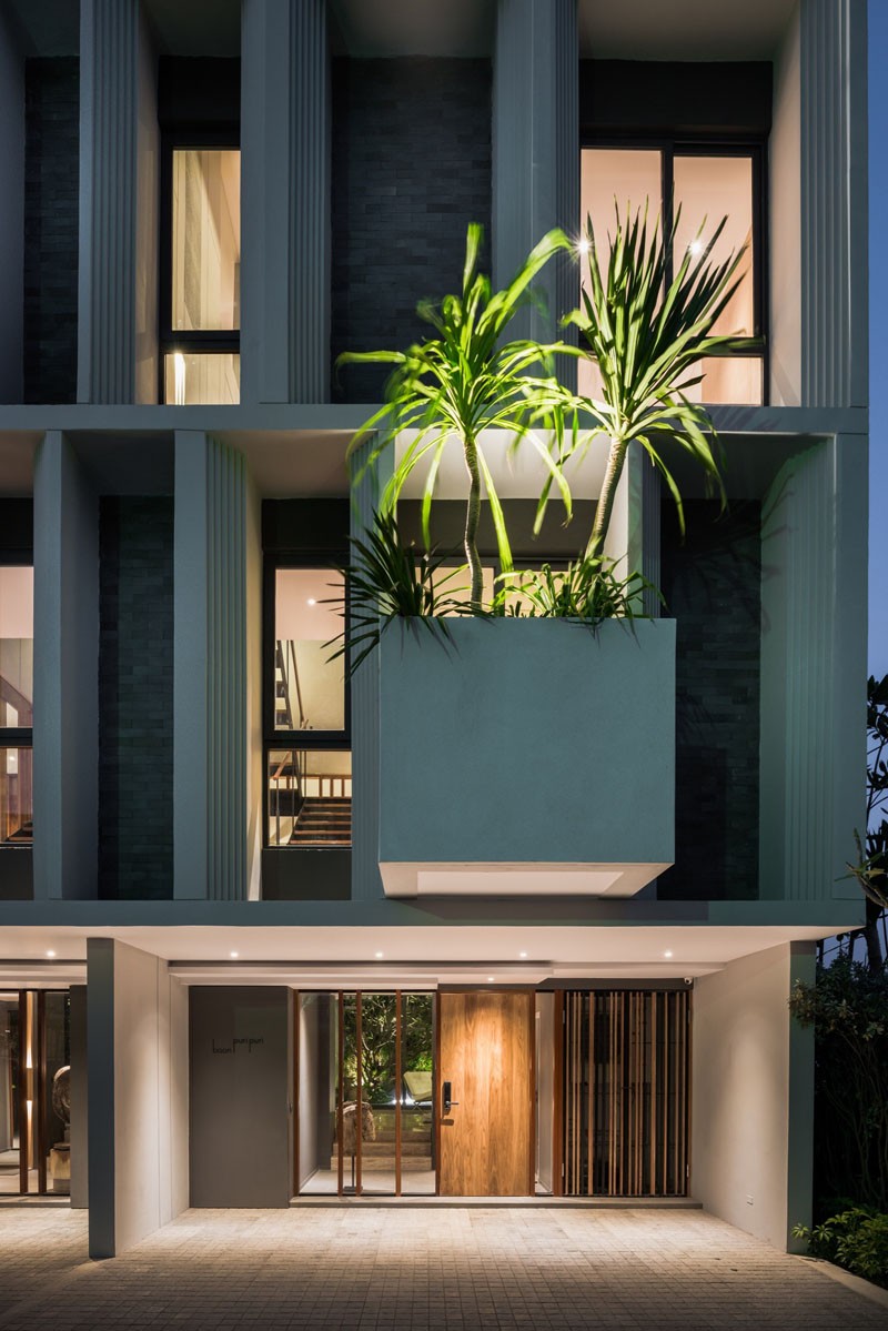 Biệt thự hiện đại Town House ở Thái Lan do Baan Puripuri thiết kế